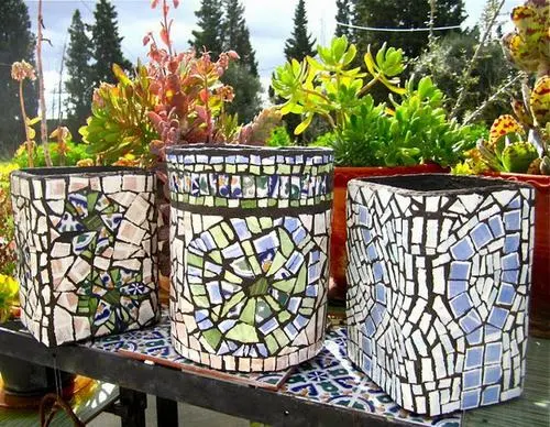 Tái sử dụng gạch lát trang trí nhà