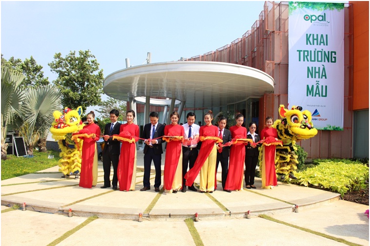 Căn hộ mẫu Opal Riverside “hút” hơn 1000 khách ngày khai trương