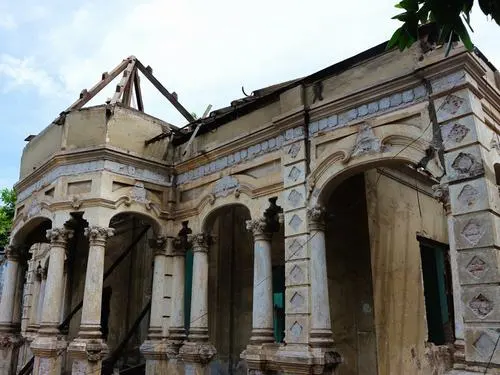 Biệt thự Pháp trăm tuổi ở Sài Gòn bị phá bỏ