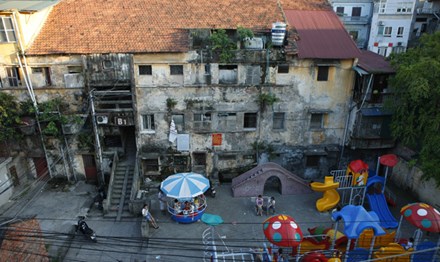 Cải tạo chung cư cũ tại Hà Nội: Nâng tầng liệu có thu hút được đầu tư?