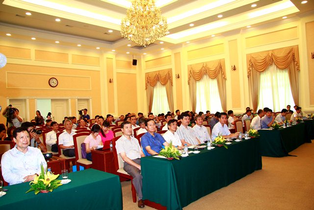 Hội thảo nghiên cứu phát triển vật liệu kính tiết kiệm năng lượng tại Việt Nam