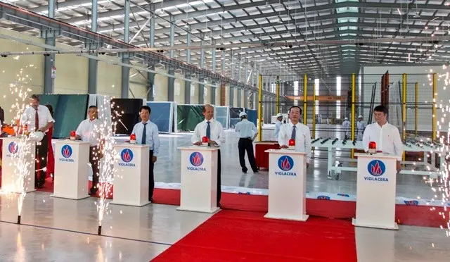 Viglacera cung cấp kính xây dựng cho Eurowindow, Sado Group