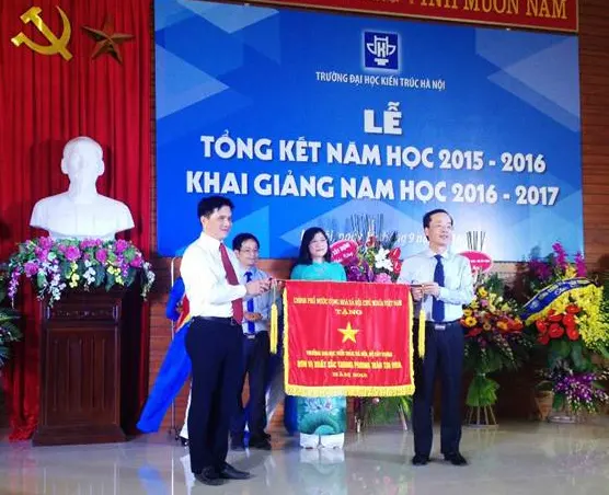 Đại học Kiến trúc Hà Nội khai giảng năm học mới