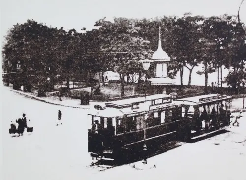 Hà Nội trăm năm trước