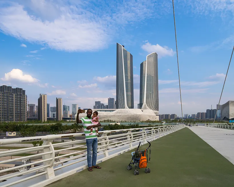 Zaha Hadid – Tòa nhà cực giống thiết bị router wifi