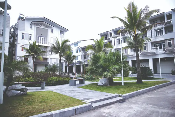 Khoảng không gian xanh mát giữa các khu nghỉ dưỡng 