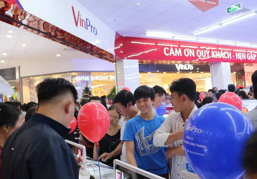 Vingroup ra mắt mô hình trung tâm “Vincom+”