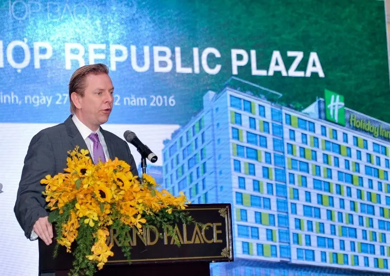 Vì sao Republic Plaza được gọi là “tuyệt tác bất động sản sân bay”?