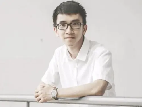 Nam sinh điển trai đam mê các công trình kiến trúc