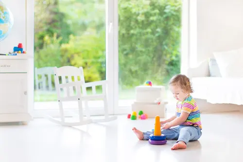 Vì sao bố mẹ Tây ưu tiên dùng vật liệu nhẹ cho ngôi nhà.