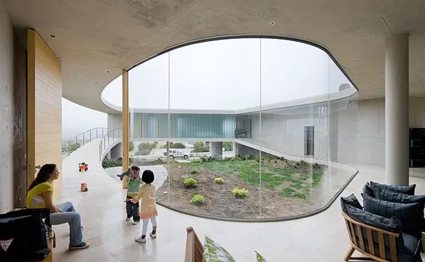 Phỏng vấn KTS Toyo Ito: Thiết kế kiến trúc hòa nhập với thiên nhiên