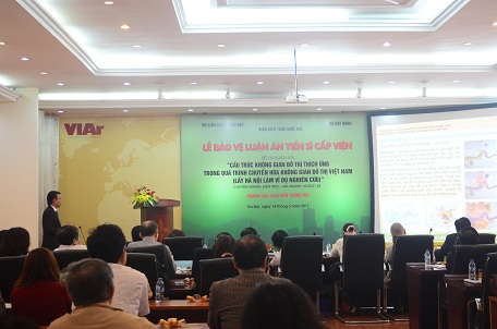 NCS Ngô Trung Hải bảo vệ thành công luận án tiến sĩ cấp Viện