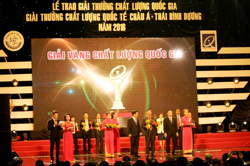 Gốm Đất Việt nhận giải Vàng Giải thưởng Chất lượng Quốc gia
