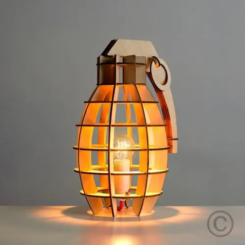 Những chiếc đèn gỗ giản dị vẫn thu hút chú ý
