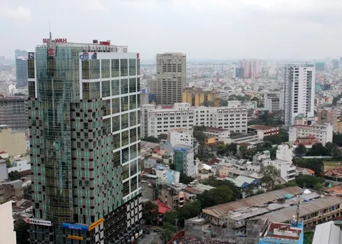 Giá văn phòng cho thuê TP HCM tiếp tục leo thang