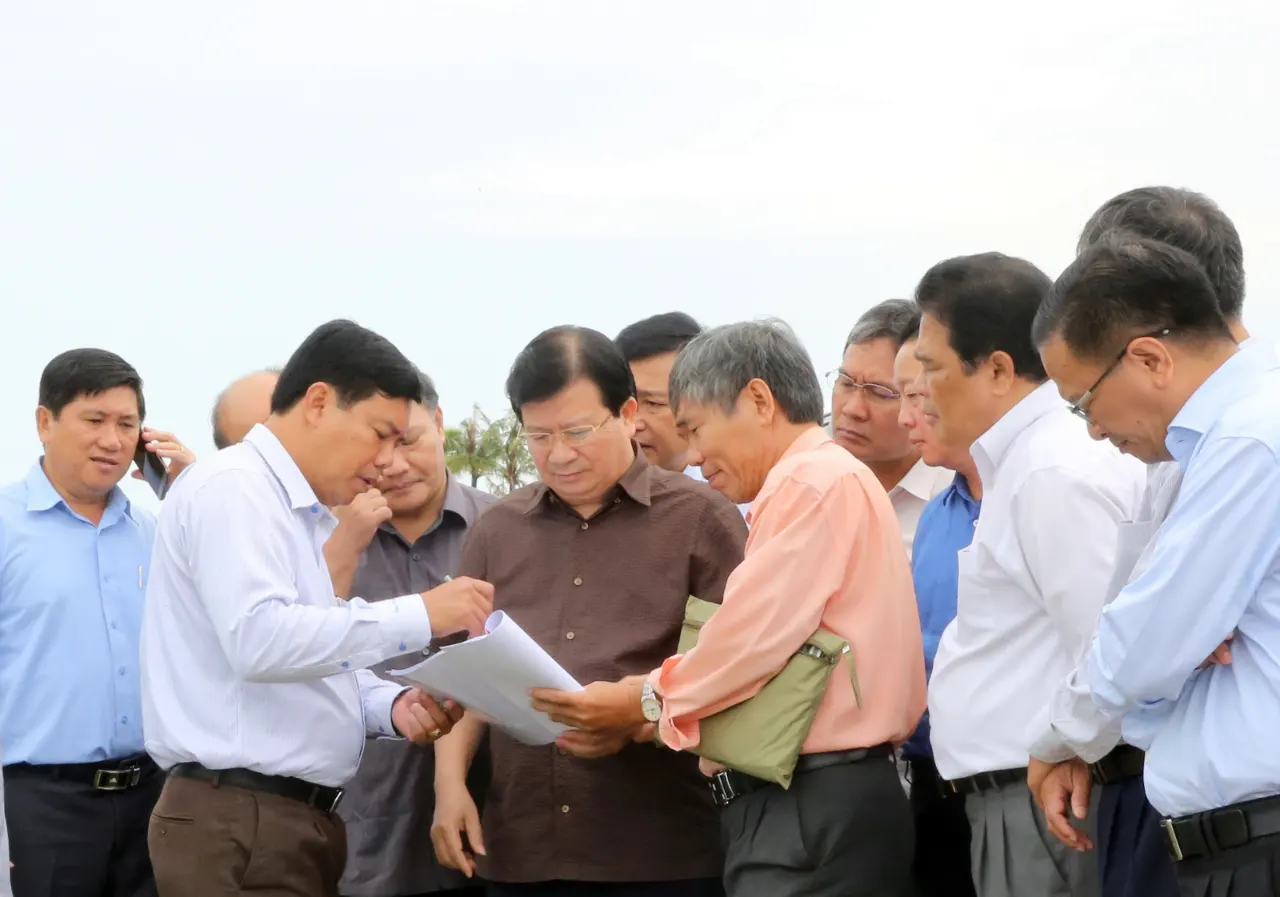 Cần quy hoạch tổng thể chỉnh trị bờ biển vùng ĐBSCL