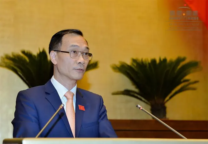 Ủy viên UBTVQH, Chủ nhiệm Ủy ban Kinh tế của Quốc hội Vũ Hồng Thanh trình bày Báo cáo giải trình tiếp thu, chỉnh lý dự án Luật Quy hoạch.Nguồn: quochoi.vn