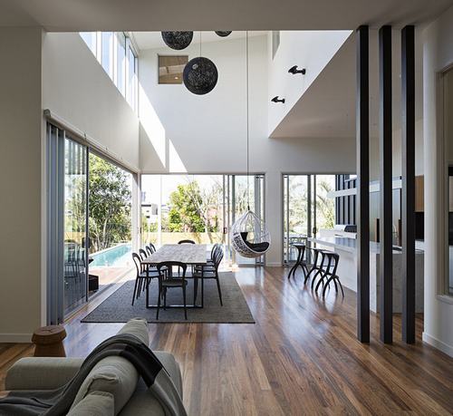 Hai anh em trai biến ngôi nhà rác thành biệt thự triệu đô