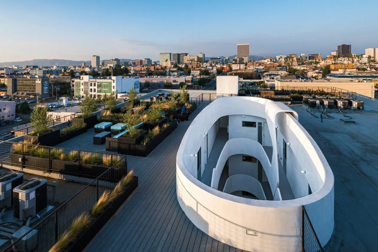 Ấn tượng tòa nhà nhiều “ban công lồi” ở Los Angeles