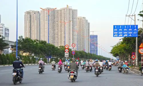 Nhà giàu gốc Á chi triệu USD săn bất động sản Sài Gòn