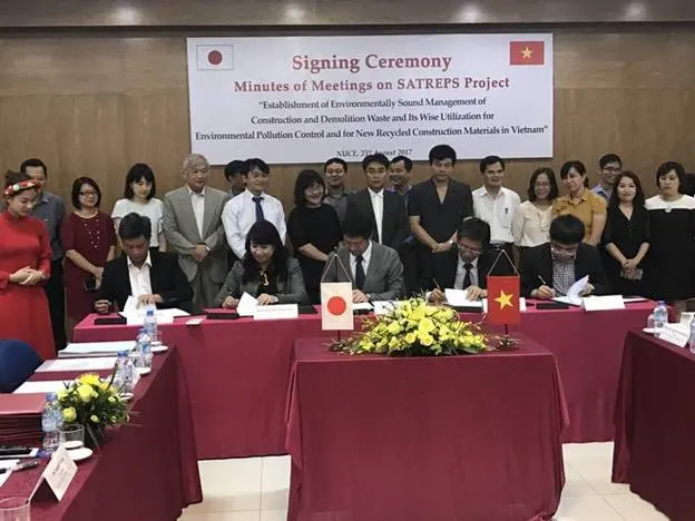 Tăng cường khả năng chế tạo các loại vật liệu mới từ phế thải xây dựng