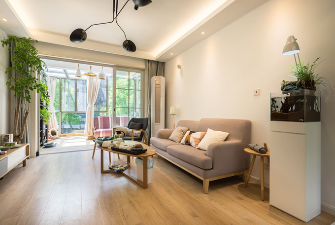 Căn hộ hiện đại nhưng chủ nhà vẫn chọn nằm trên sàn