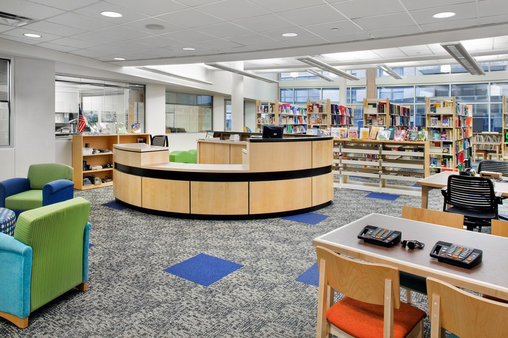 Một số công trình trường học tiêu biểu dành cho người Điếc & Khiếm thính trên thế giới