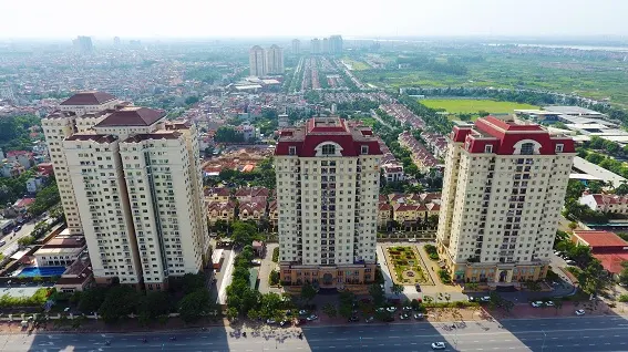Kiến trúc công trình cao tầng sử dụng mái "Mansard" của kiến trúc cổ điển châu Âu