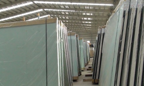 Việt Nam sản xuất gần 500 triệu m2 kính quy tiêu chuẩn mỗi năm