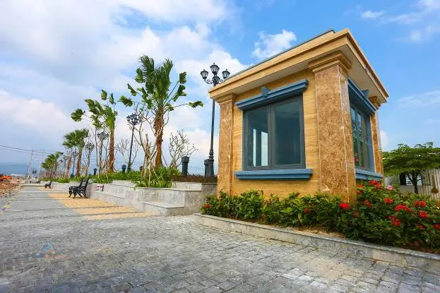 Đất Xanh Miền Trung: Trao Giấy chứng nhận quyền sở hữu đất của Khu đô thị Lakeside Palace