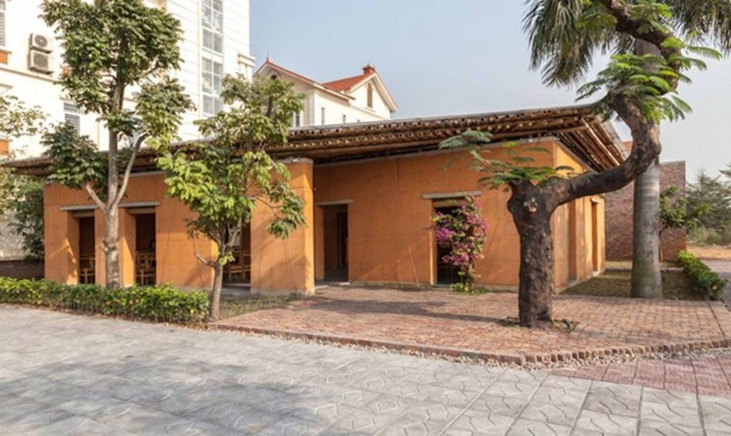 Độc đáo căn đất lợp mái tre ở Quảng Ninh