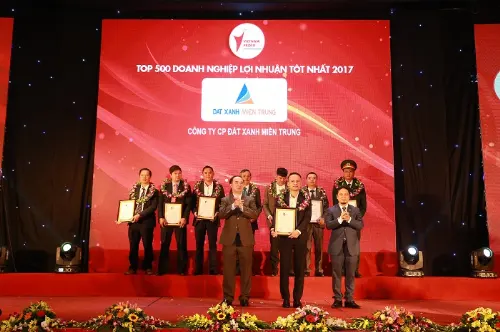 Đất Xanh Miền Trung vào top 10 doanh nghiệp xuất sắc – uy tín 2017