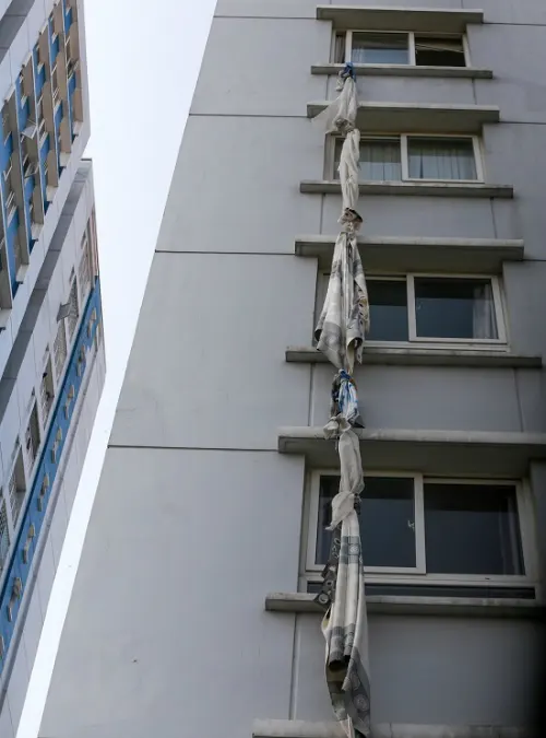 Người mua căn hộ chùn tay sau vụ cháy chung cư Carina
