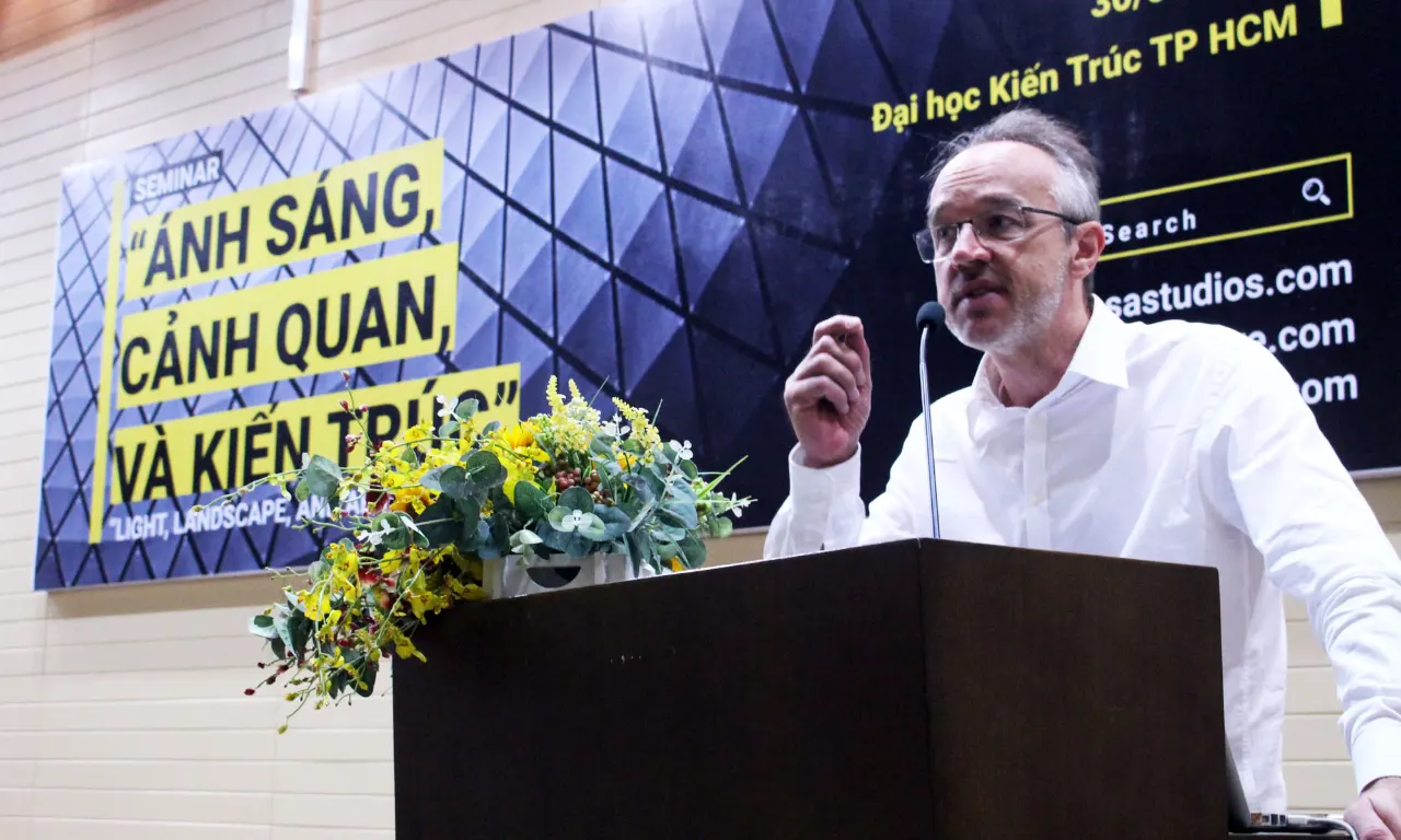 Hội thảo “Ánh sáng, cảnh quan và kiến trúc”