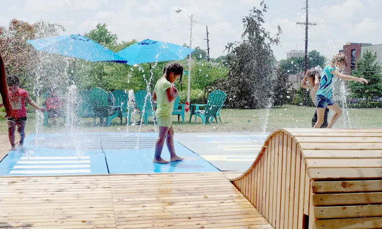 Chân dung thành phố thân thiện với trẻ em