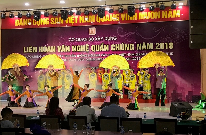 Liên hoan Văn nghệ quần chúng kỷ niệm 60 năm ngày truyền thống ngành Xây dựng