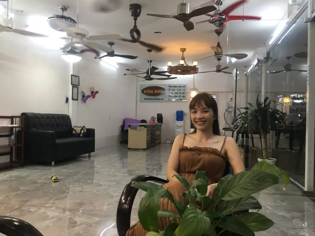 Những mẫu quạt trần độc lạ của nữ doanh nhân 8x