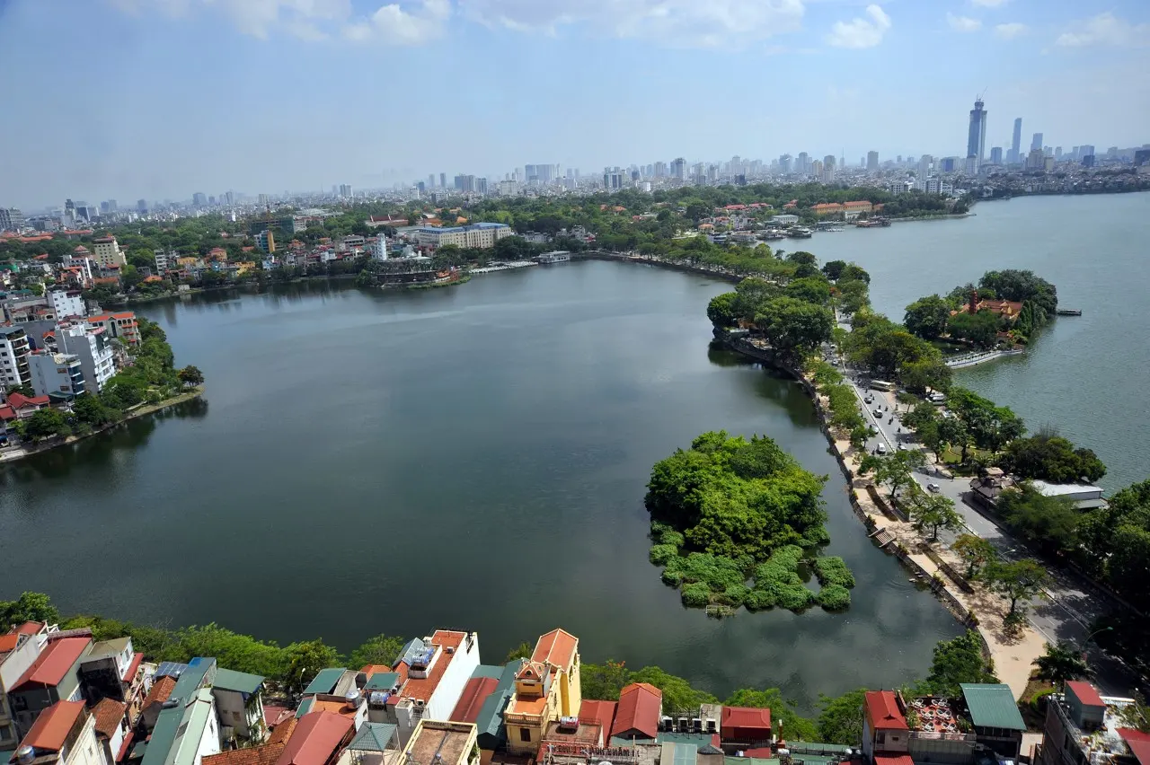 Giá đất khu vực Cầu Giấy ‘vượt mặt’ Tây Hồ