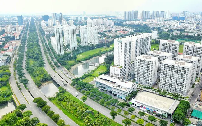 Bất động sản trong cơn bão “ảo”, TPHCM lập tức lên tiếng cảnh báo siết chặt