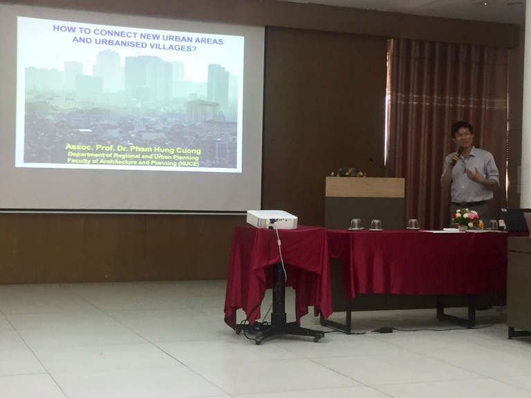 “Hướng tới sự tích hợp giữa khu đô thị mới và các làng xã nông thôn cũ trong quá trình đô thị hóa”