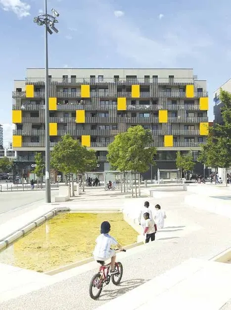 Chung cư mới cải tạo từ khu chung cư cũ tại ngoại ô TP Paris (CH Pháp)