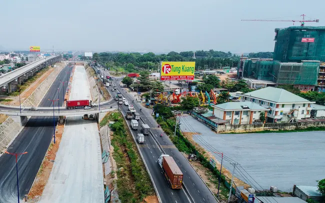 Đất nền TPHCM lên “cơn sốt”, chuyên gia cảnh báo “thị trường đang rất nhạy cảm”