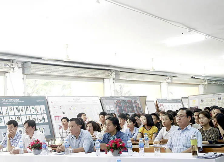 “Cơ hội và thách thức nghề nghiệp”