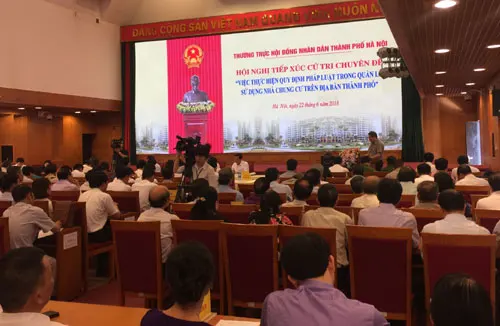 Tiếp xúc cử tri chuyên đề về quản lý, sử dụng nhà chung cư