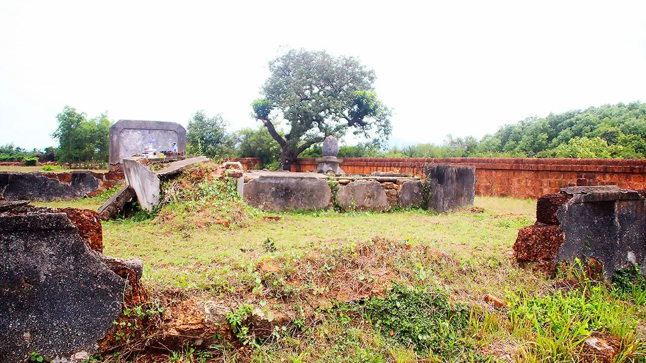 Lay lắt thành cổ