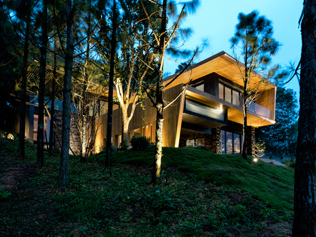 Biệt thự ở Vĩnh Phúc “chất lừ” như ở trời Tây