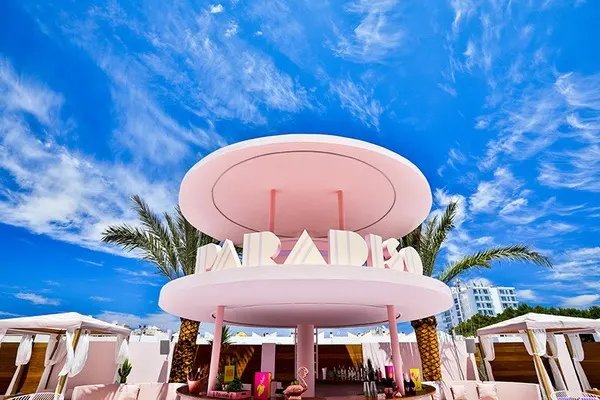Paradiso Ibiza Art Hotel – Khách sạn nghệ thuật độc đáo ở Ibiza, Tây Ban Nha