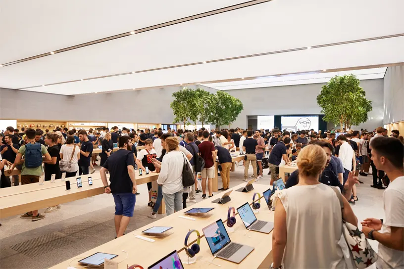 apple-milan-piazza-liberty_indoor-retail-layout_07262018_big.jpg.large