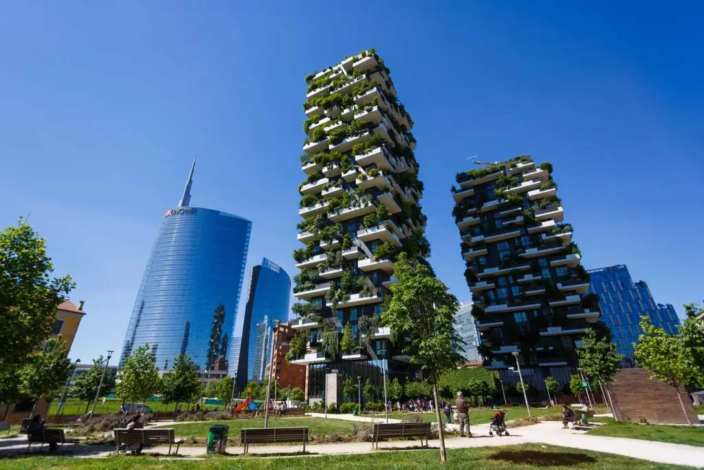 ‘Bosco Verticale’- chung cư vườn treo được bao phủ đầy cây xanh ở Milan