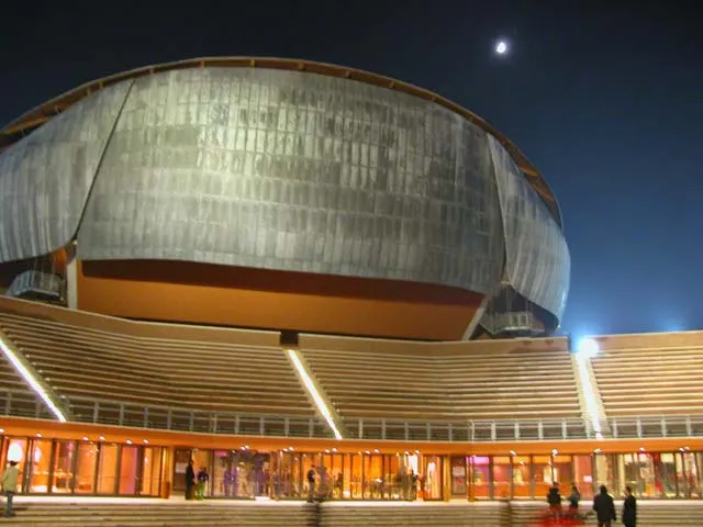 Nội thất bên trong Auditorium Parco della Musica.